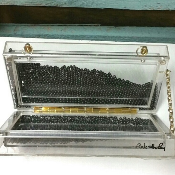 Clear purse clutch with detachable gold strap - Picture 4 of 4